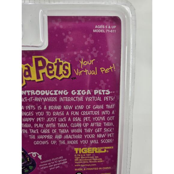 Vtg Tiger Electronics Giga Pets Digital Doggie Virtual Pet Purple 1997 Sealed - Picture 6 of 10